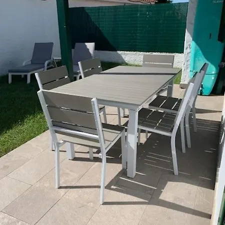 Renovated 2 Bedroom In Casa vacanze *