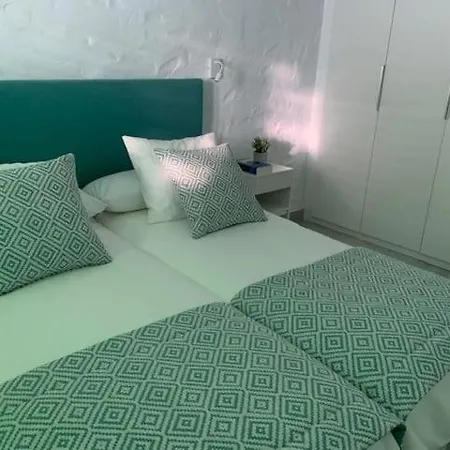 Holiday home Renovated 2 Bedroom In *